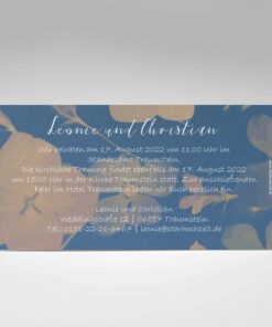 Rückseite: Hochzeitseinladungen blaue monochrome Blumen – Leonie | zweiseitige DIN lang Einladungskarte zum selber gestalten | Schriftzug „Wir heiraten“ | modernes Design | Mustertexte können einfach geändert werden | Schrift und Farben frei gestalten | nur erhältlich bei starhochzeit.de
